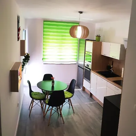Levi Apartmán Pula