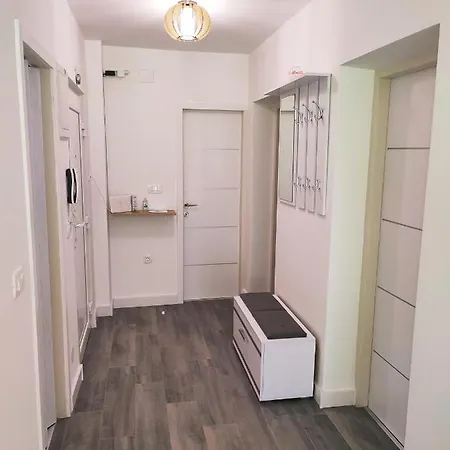 Levi Apartman *